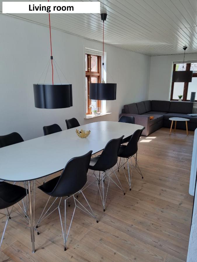 Taet Pa Centrum & Mch/Boxen - Huset Nr. 11 Herning Bagian luar foto